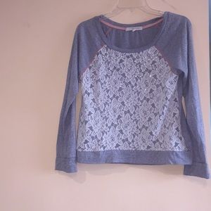 Rewind medium Gray and white top